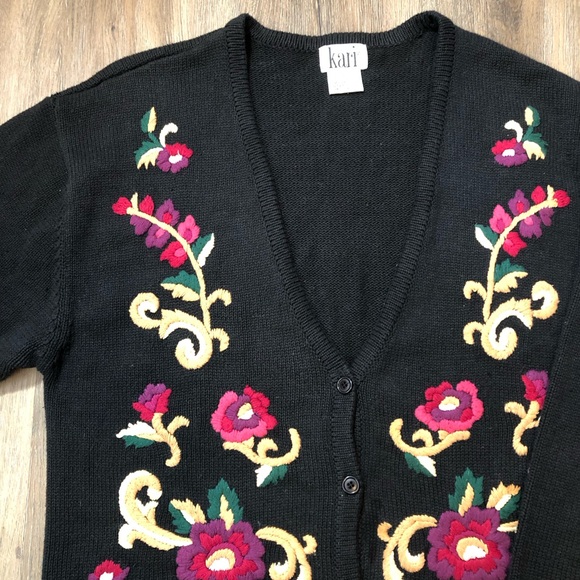 Vintage 80’s The Bay Embroidered Floral Cardigan - Picture 3 of 17